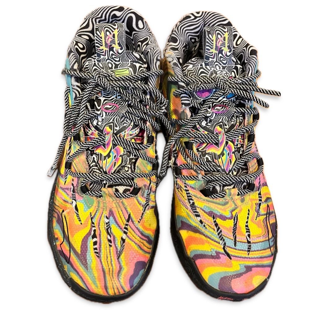 Puma LaMelo Ball MB.03 Dexter’s Laboratory Men’s Shoes Size 7 - holes in fabric